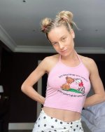 let-s-suck-to-sexy-cute-goddess-brie-larson-4lam96jbmb-864x1080.jpg